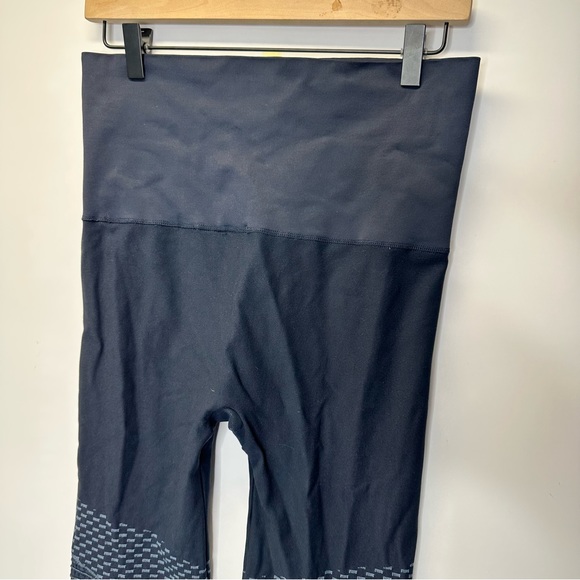 Spanx Look At Me Now Seamless Moto Leggings Indigo Blue Size XL - Picture 8 of 11